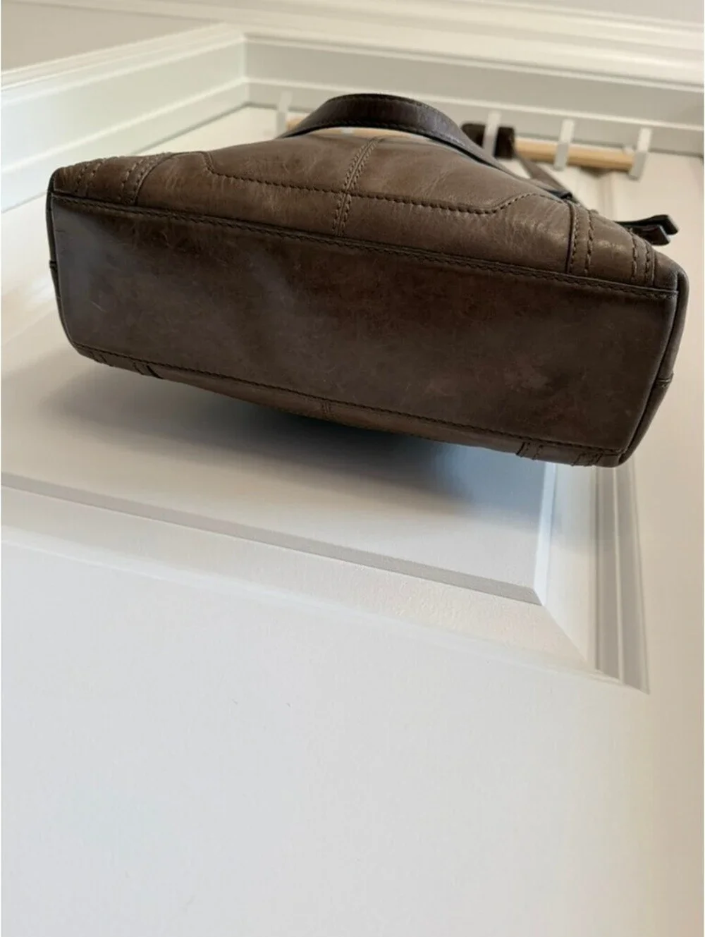 Frye Melissa Medium Crossbody Satchel – Genuine Distressed Leather - Picture 4 of 6